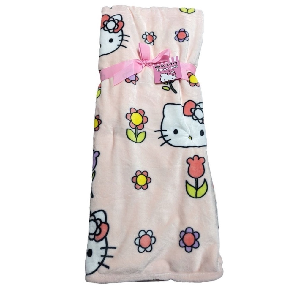 Hello Kitty Blanket